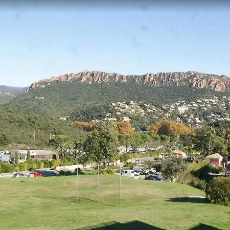 Cap Esterel 4/5 Personnes * Saint-Raphael (Var)